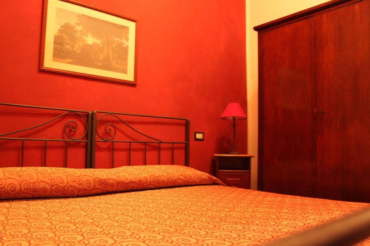 Il Biancospino Villa Casteggio Exteriör bild