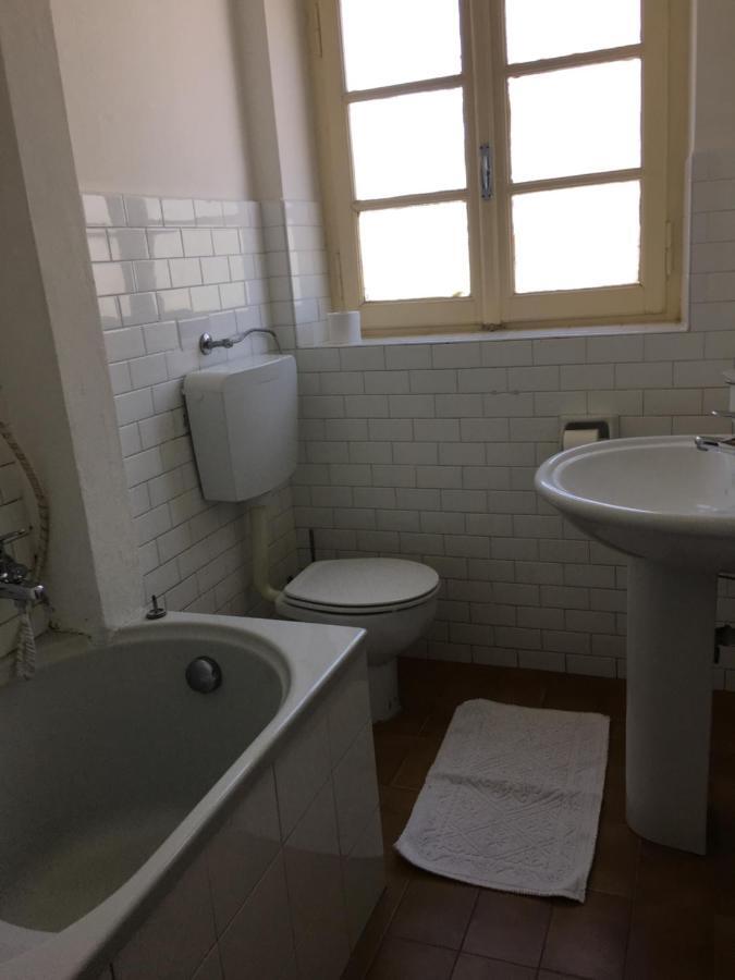 Il Biancospino Villa Casteggio Exteriör bild